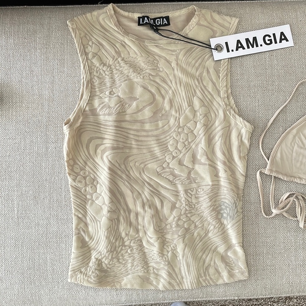 I AM GIA AMINA TOP. NEVER WORN. TAN. SMALL.